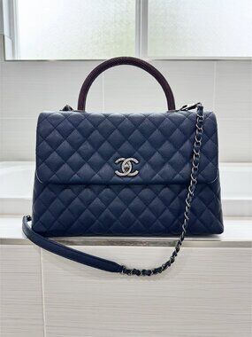 Like New Chanel Navy/Burgundy Quilted Caviar Leather Coco Lizard Handle Bag